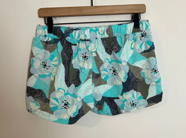 Patagonia - Barely Baggies Shorts 2.5” Outdoors Hiking Climbing Nature - Image 5
