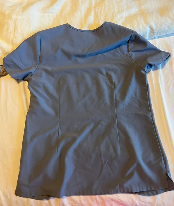 FIGS Scrubs Set - Image 2
