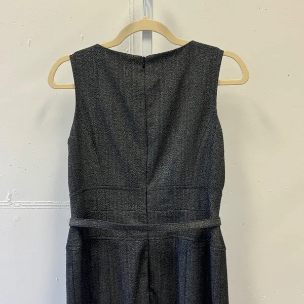 Anne Klein 2010s Grey Herringbone Tweed Sheath Dress Belted Floral Size 6 Career - Image 4