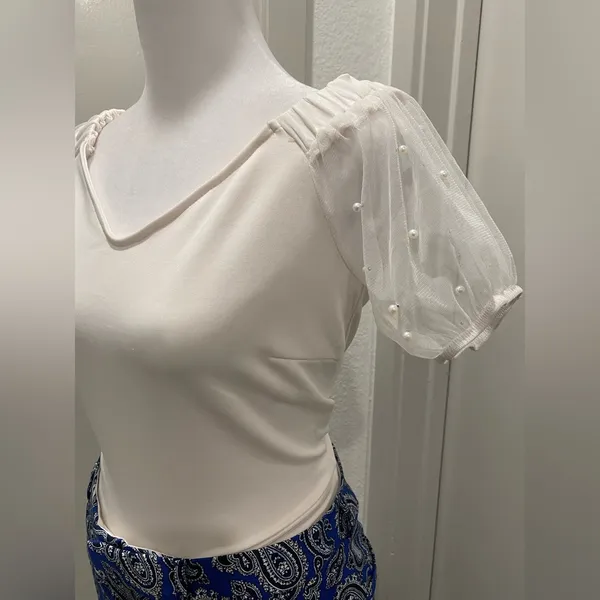 White Blouse Crop Top With Mesh & Pearl Detail Puff Sleeves - M - Image 5
