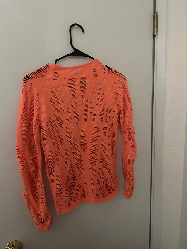 Alo Coral Shirt - Image 3