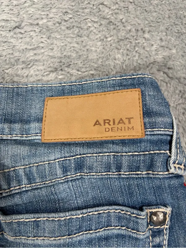 Ariat Denim Blue Distressed Denim Jean Bermuda Skirt 26R - Image 9