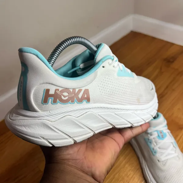 Hoka One One Arahi 7 “Frost Rose Gold” Size 9W B NO BOX - Image 9