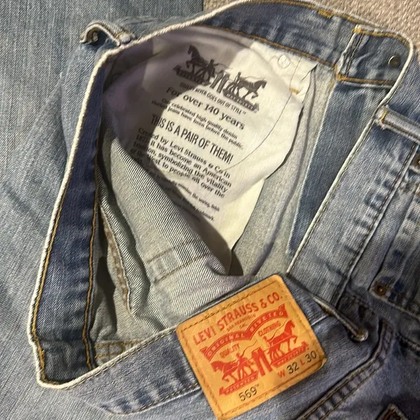 Levi’s 569 wide / straight leg - Image 9