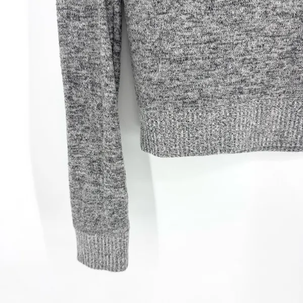Double Zero Cozy Gray Knit Sweater Size‎ Large - Image 3