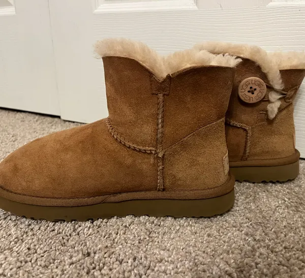 UGG Boots - Image 2