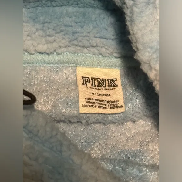 EUC Victoria’s Secret Pink Blue and White Sherpa Pullover Hoodie size medium - Image 4