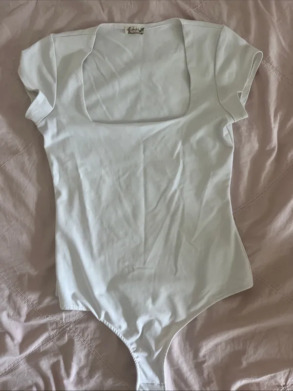 Free People White Square-Neck Short Sleeve Bodysuit - Image 2