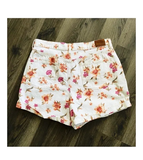 American Eagle Floral Shorts Mom - Image 4