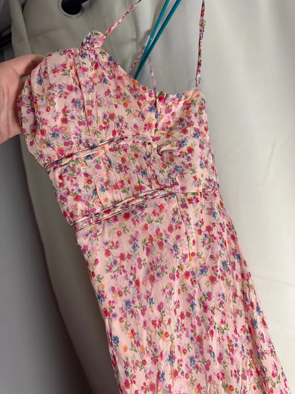 ASTR The Label Dress Midi Floral - Image 3