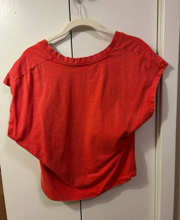 Cropped V Neck Top - Image 2