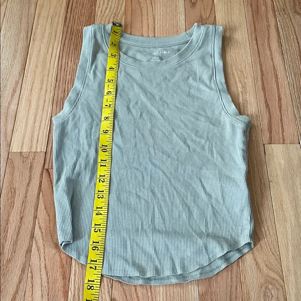 American Eagle Crop Tank Top Womens Small Sage Green Ribbed Sleeveless Casual - Image 8