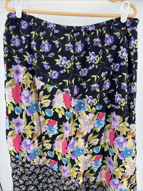 Requirements Black midi Skirt with Purple Pink Blue Floral Patchwork L romantic - Image 3