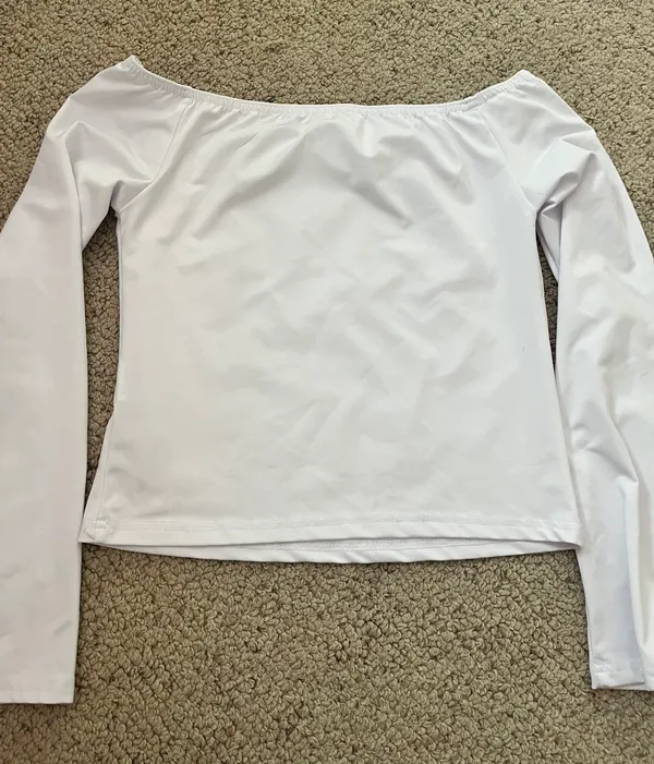 Amazon Off the shoulder Y2K long sleeve - Image 3