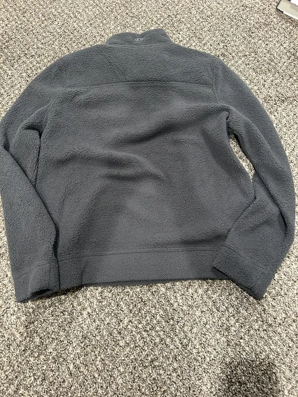 Vineyard Vines Half-Zip - Image 2
