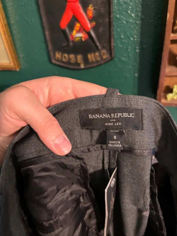 Banana Republic Wide Leg Gray Pants Size 8 Petite - Image 2