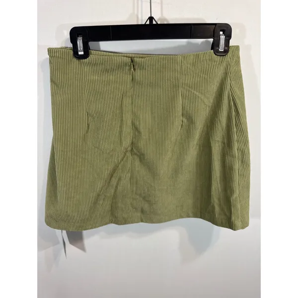 Halara Corduroy Olive Green Built in short Women's Medium NWT‎ Preppy Academia - Image 4