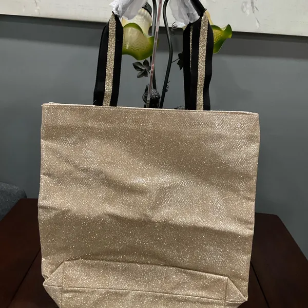 Nwt Victorias Secret Glittery‎ Gold Xl Tote - Image 5