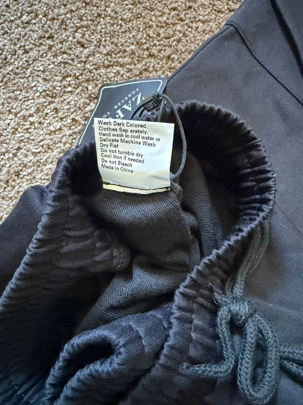Zaful Men's Flat Pocket, Wide Leg Sweatpant Size M - Image 5