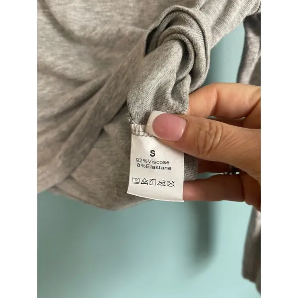TikTok Famouse Heather Gray Long Sleeve Crop Top Shirt - Image 4
