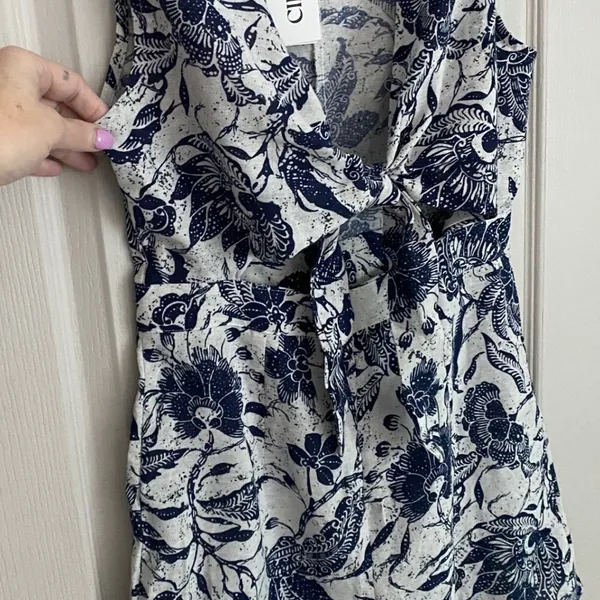 Cider Wmns‎ Blue White Floral Tie Front Cutout Cotton Romper CD2021121048944PS M - Image 7