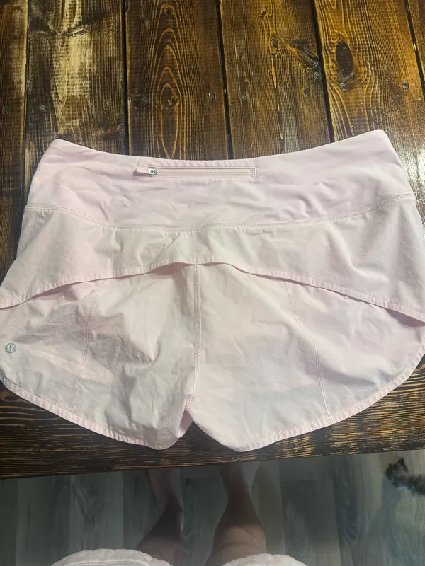 Strawberry Lululemon Milkshake Shorts size 14 speed up - Image 3