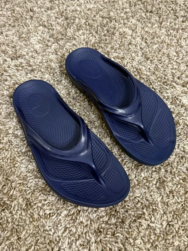 OOFOS Oolala Navy Blue Women’s 5 Flip Flop Sandals - Image 2
