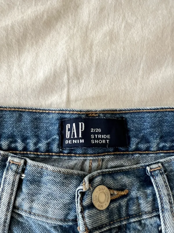 Gap Shorts - Image 3
