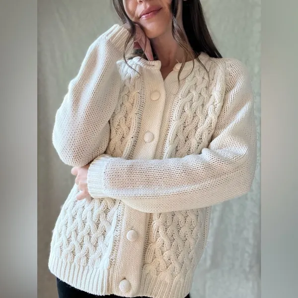 Vintage White Cable Knit Button Up Cardigan Sweater - Image 10