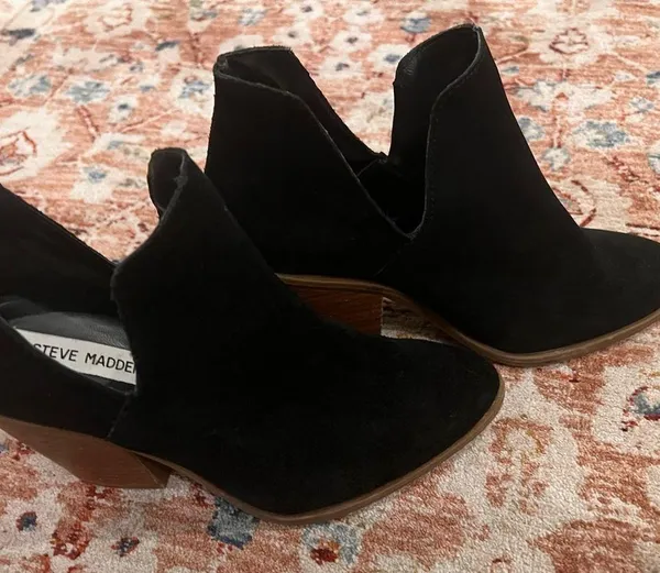 Steve Madden booties - Image 2