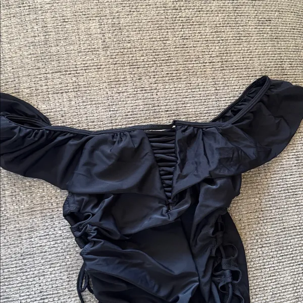 Over The Sholder One Piece Swimsuit - Image 5