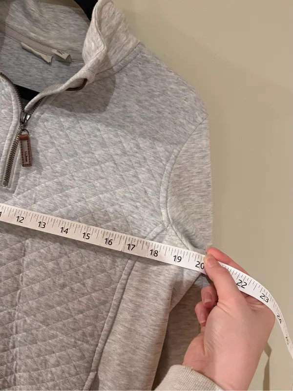 L.L. Bean Gray Quilted Quarter-Zip Pullover - Image 9