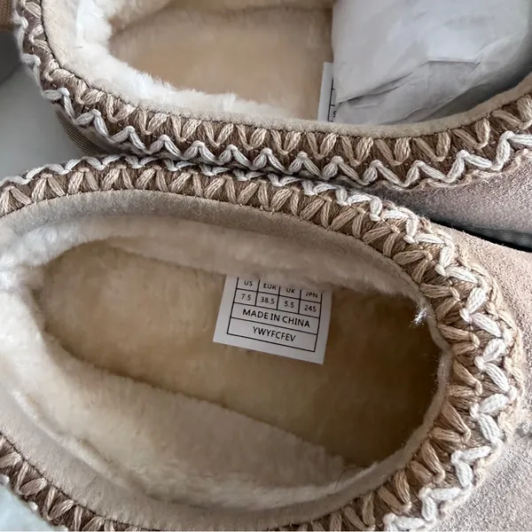 Dream Paris Fuzzy Slip-On Sand Size 7.5 NEW IN BOX - Image 7