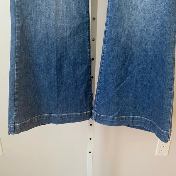 Torrid 18R Blue‎ Jeans Sky High A-Line Flare Premium Stretch Denim 70s Retro Boho - Image 3
