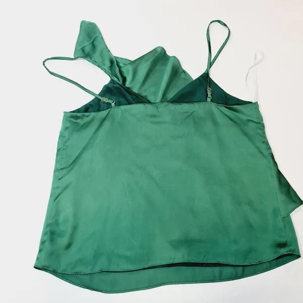 Lovers and Friends Laguna Top in Green Small - Image 2