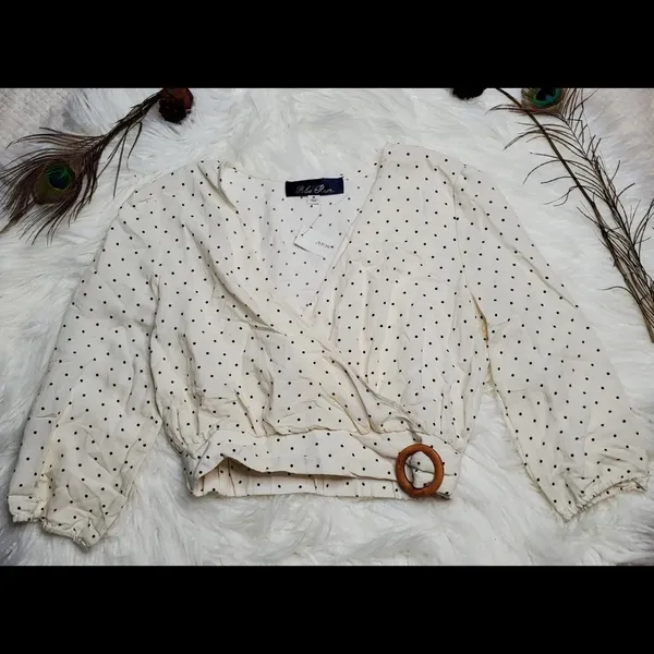 Francesca's Blue Rain‎ Cropped Blouse Black Size M - Image 2
