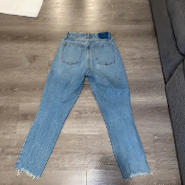 Abercrombie Curve Love skinny high rise size 24 short - Image 4