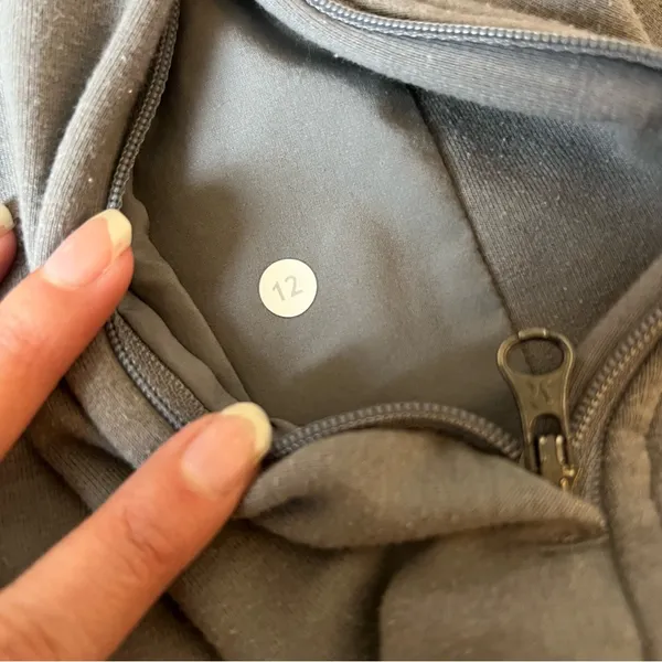 Women's Gray Lululemon Hooded Jacket - Image 7