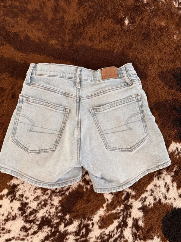 American Eagle Shorts - Image 2