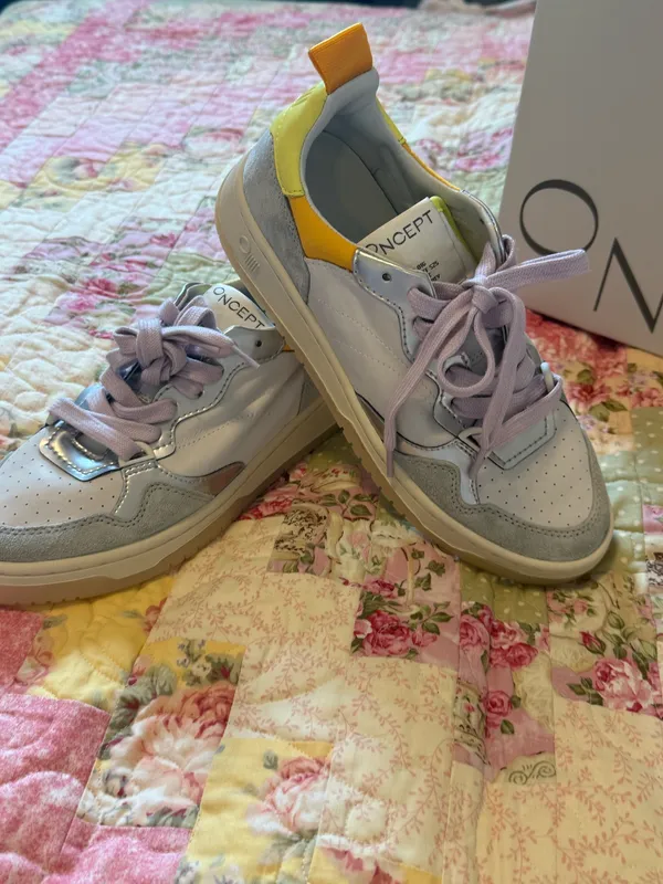 Oncept Women's sneakers COOL GREY Sz 6.5 NEVER WORN - Image 5