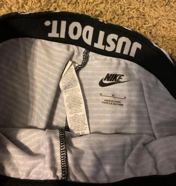 Nike Striped Leggings - Image 4