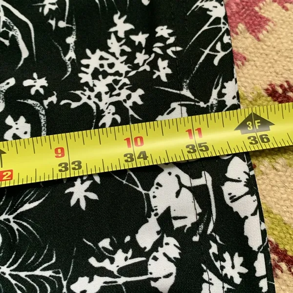 Diane Von Furstenburg DVF Concepts Graphic Floral Maxi Skirt (L) Black & White - Image 8