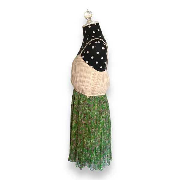 Ya Los‎ Angeles Womens Dress Sz XS Green Floral Skirt Beige Pleated Bodice - Image 3