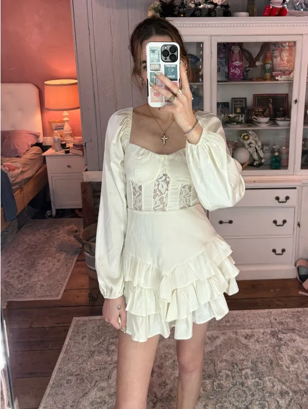 Cream satin dress - Image 2