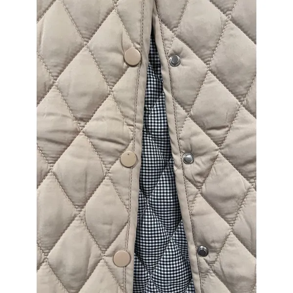Boutique Vintage Style Beige Quilted Vest Women's Size L Floral Embroidery Pockets - Image 4
