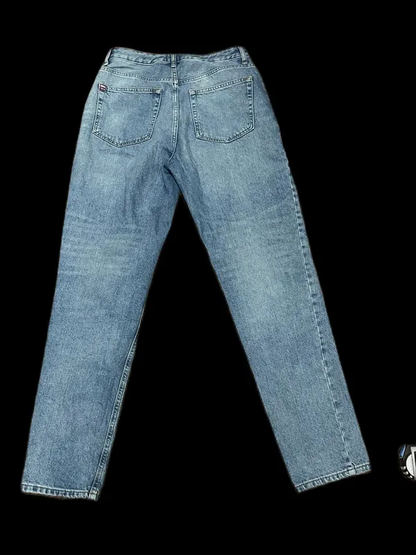 BDG Urban Outfitters High Rise Medium Wash Mom Jeans W27 - Image 6