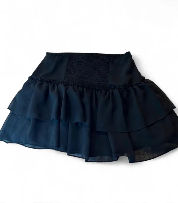 Wild fable Black ruffle mini skirt with tie waist in XS #mini #ruffle - Image 2