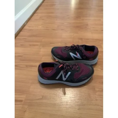 New Balance Fresh Foam Women's Athletic Purple Black Sneakers Shoes Size 9 - Image 5