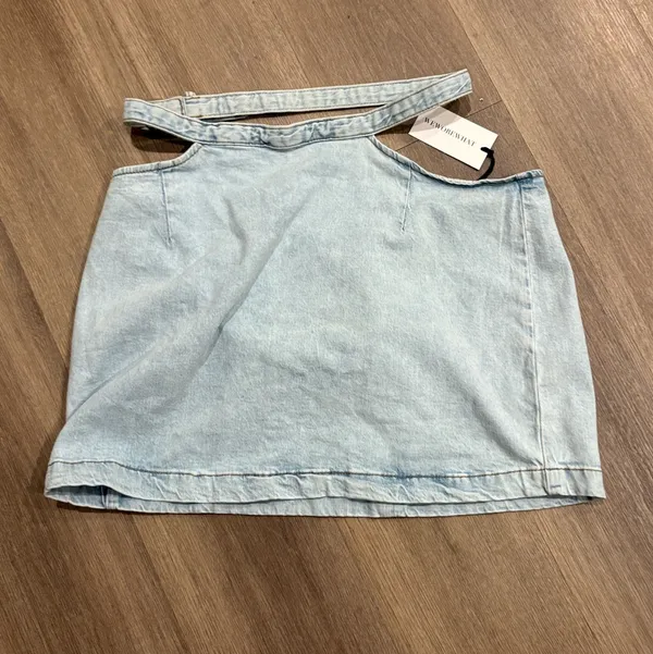 Revolve WeWoreWhat Cut-Out Denim Mini Skirt Light Wash - Image 4