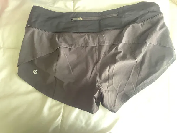 Lululemon Shorts 2.5" Speed Up Black - Image 2